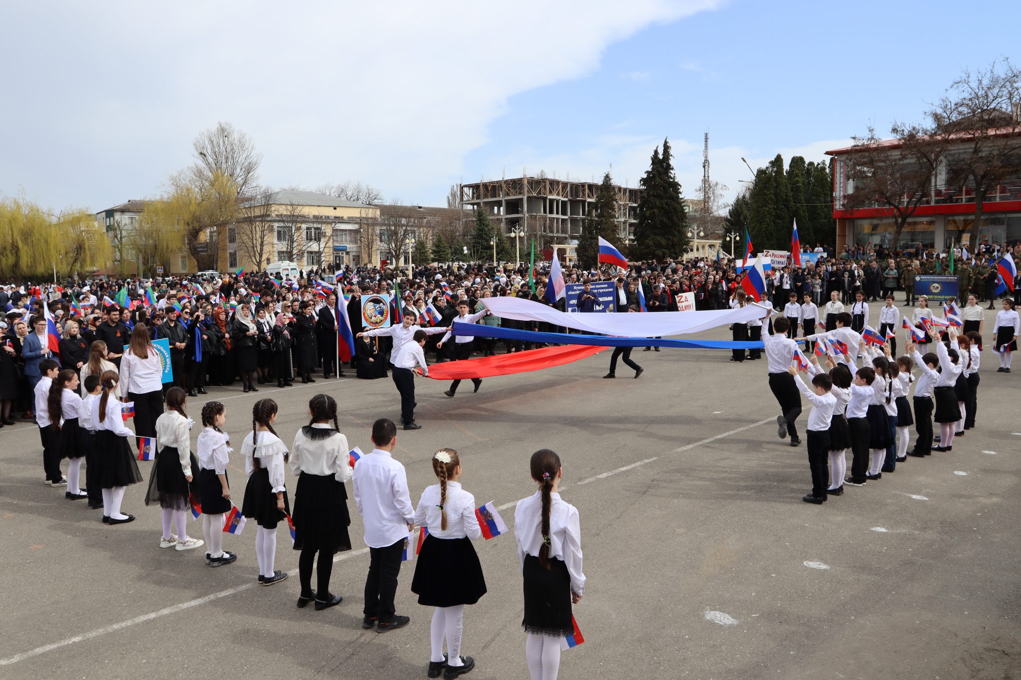 Владикавказ буйнакск. Буйнакск сегодня. Выпускной Буйнакск 2013 год. Люди Буйнакска.