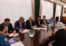 Яхья Бучаев провел прием граждан в Буйнакске