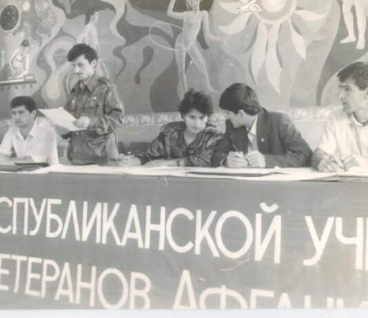 ОНИ БЫЛИ ПЕРВЫМИ…