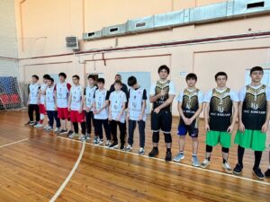 Буйнакские школьники начали спор за победу   в Школьной баскетбольной лиге