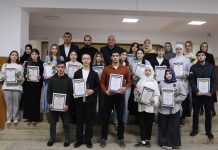 ЛЮДИ С ГОРЯЧИМИ СЕРДЦАМИ