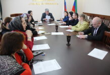 Недостойные примеры родителей. И кого воспитывать сначала?