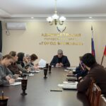 С РОДИТЕЛЯМИ И ДЕТЬМИ — ОБ ИХ ПРАВАХ И ОБЯЗАННОСТЯХ