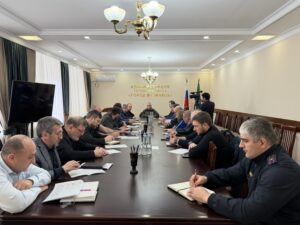 КАК БУЙНАКСК СПРАВЛЯЕТСЯ С  ПОСЛЕДСТВИЯМИ ЛИВНЕЙ: ОПОЛЗНИ В ПРИРЕЧЕНСКЕ