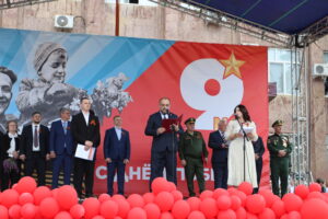 Парад Победы 9 мая в Буйнакске:  ПОДВИГУ ЖИТЬ В ВЕКАХ!