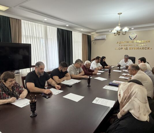 ЧТИМ ПОДВИГИ ЗАЩИТНИКОВ