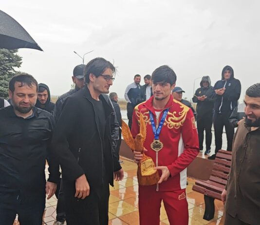 ВСТРЕТИЛИ ЧЕМПИОНА